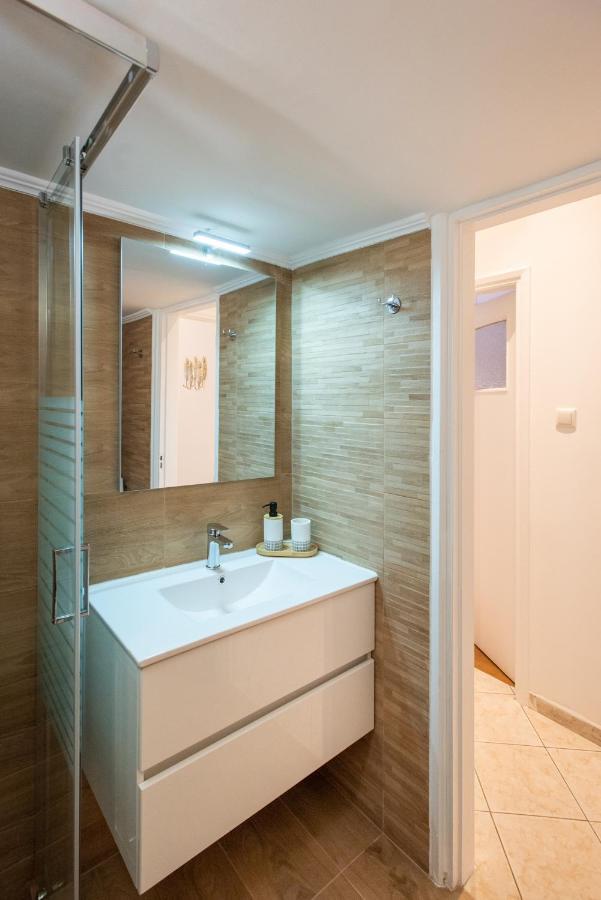 Blue Ark Boho Stay At Acropolis Atene Esterno foto